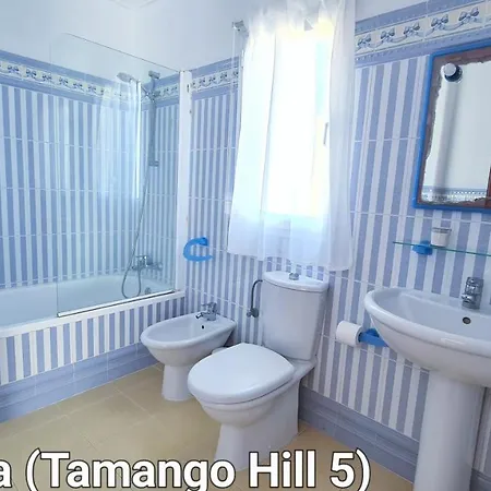 Silhouse Villas *